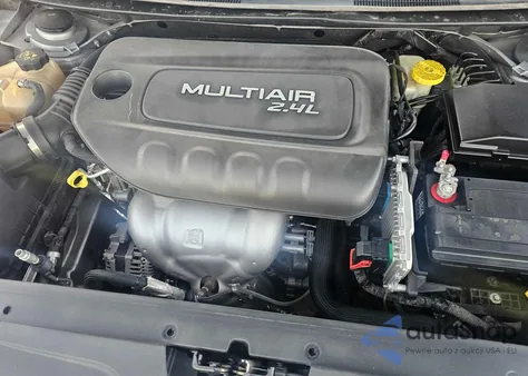 2016 Chrysler 200 Limited z USA, uszkodzony, nr VIN 1C3CCCABXGN141990